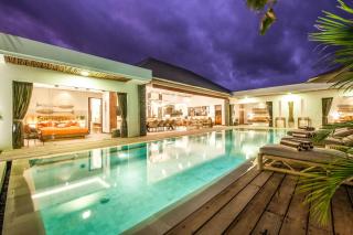 Luxurious 5BR Dream Villa, 200m to Berawa Beach - 1