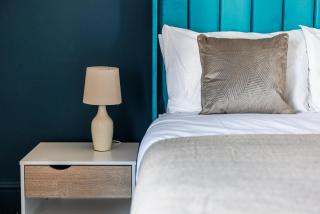 The Acacia Two-bed Haven - 9