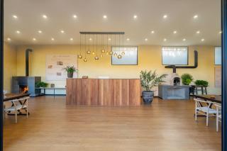 Dali Buxi Traditional Chinese Medicine Wellness and Spiritual Retreat Villa Mountain and Sea Homestay - 1