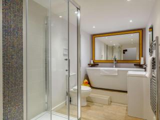 4 Bed in Holt 88678 - 1