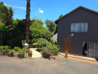 The Golden Eagle Guest House - 5