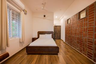 Ohstayz Pride Rock - Mountainview Jacuzzi Villa in Bangalore - 3