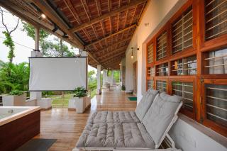 Ohstayz Pride Rock - Mountainview Jacuzzi Villa in Bangalore - 1