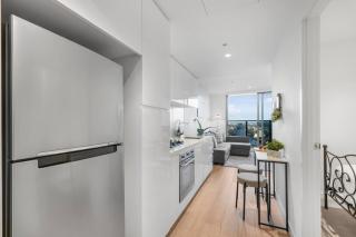 Sea View Lvl 21 Crown Pool Gym Theatre Cbd Central - 2