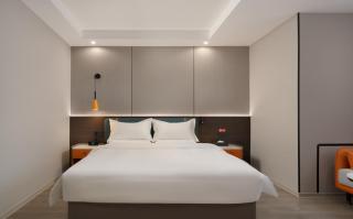 Unitour Hotel Chongqing Jiefangbei Pedestrian Street - 2