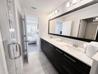 210BP - Balmoral Resort - 3