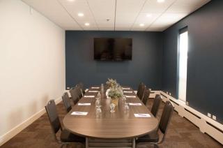 Coast High Country Inn - 8