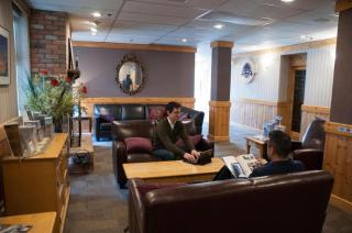 Coast High Country Inn - 4