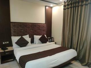 Collection O Paharganj NDLS Railways Formerly Sai Mahal International - 0