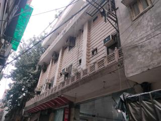 Collection O Paharganj NDLS Railways Formerly Sai Mahal International - 1