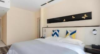 GreenTree Alliance Hotel Guiyang Huaguo Community Central Business Zone - 8