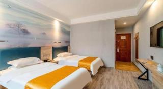 Shell Xinxiang Weibin District Railway Station Department Store Hotel - 3