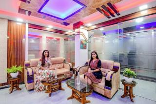 FabHotel The Crown Comforts - 7