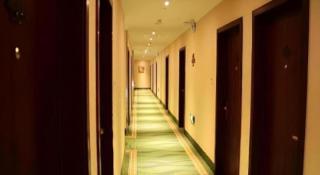 GreenTree Inn Kunshan Shimao Plaza Business Hotel - Penglang - 4