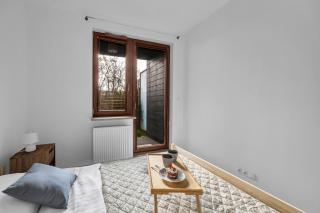 Warsaw Wola Suites - Parking, Workspace, Terrace - by Rentujemy - 5