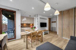 Warsaw Wola Suites - Parking, Workspace, Terrace - by Rentujemy - 1