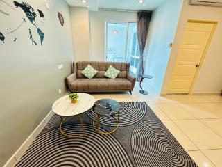 High-Floor Seaview Modern Suite 2BR Condo Next to Gurney & Georgetown - 2