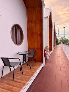 โรงแรมปีใหม่HomeResortพยัคฆภูมิพิสัย - 4