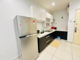 High-Floor Seaview Modern Suite 2BR Condo Next to Gurney & Georgetown - 5