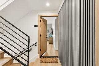 Tide House - Unit A - Modern Seaside 1BD w Parking - 3