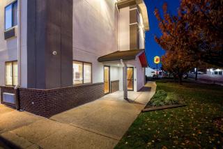 Super 8 by Wyndham College Park Wash DC Area - College Park - 7