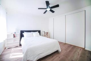 Fully Furnished 1-Bedroom - 4