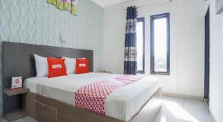 Hotel O Green Palm Kostel Syariah - Tabahpingin - 9