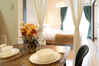 栗林公園の畔 - 2