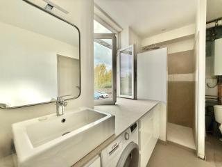 Marquette Maison Design, 2 chambres, jardin et parking gratuit, proximité vieux Lille, - 6