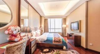 Howard Johnson by Wyndham Sunshine Plaza Ningbo - 1