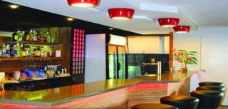 Peninsula International Hotel - 8