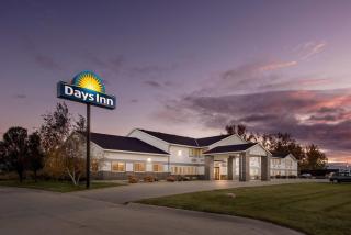Days Inn by Wyndham Carroll - 9