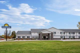 Days Inn by Wyndham Carroll - 8