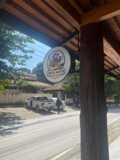 Uncle Matts Cafe and Chill - 9