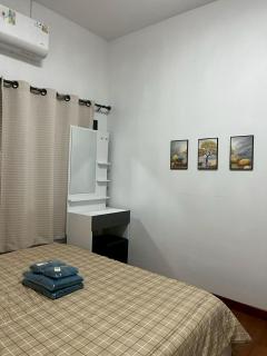 Uncle Matts Cafe and Chill - 3