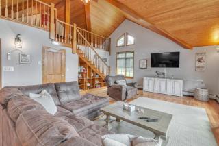 Mountain Retreat with River Views Near Sunday River and Year-Round Adventure - 0