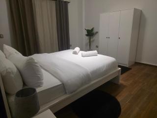 Stylish and spacious apartment - 6