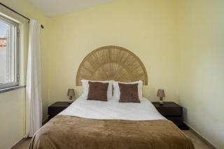 Villa Oasis - Pool & Garden - 4