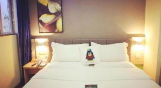 7 Days Inn Wuhan Hanzheng Street Shengli Road Metro Station - 1