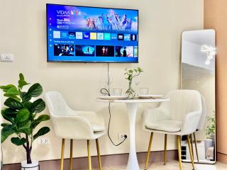 Cozy Apartment in Venice Luxury Residences BGC - Manila - 4