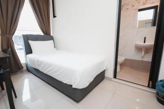 JB Tebrau Aeon Toppen Ikea-Free WI-FI - 9