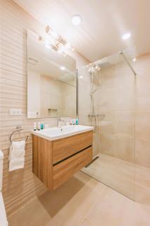 NEW 7-Bed 6 Bath Pool 5-min to Beach by Bocobay - Palm-Eagle Beach - 9