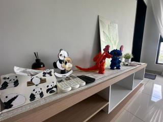 Modern 3BR Condo near Pavilion Bukit Jalil - 8