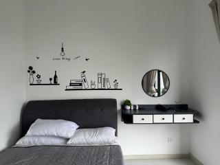 Modern 3BR Condo near Pavilion Bukit Jalil - 4