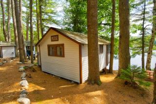 Getogether Pines Lakeside Cabin Resort - 2