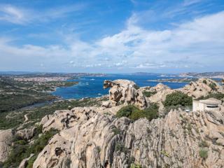 Hotel with swimming pool in Costa Serena just 700 mt from the sea - Porto Rafael - 2