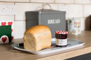 Modern family home Parking Private garden - Pass the Keys - 2