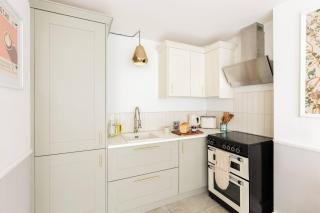 The Nook above the Bookshop - Pass the Keys - 2