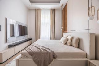 Exclusive 4BEDRM 3BATHRM Central Home by Prestige Homes - 6