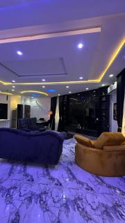 Modern Luxury 2BR Suite Smart Home WiFi - 1